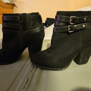 Torrid black ankle booties size 9.5